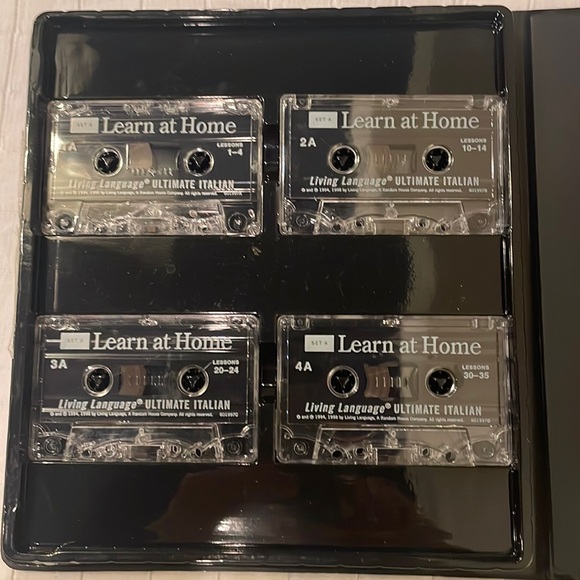 Living language ultimate Italian basic intermediate cassette tape program - Picture 3 of 6
